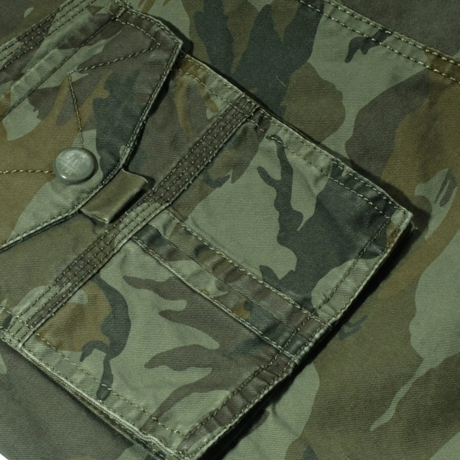 SHORT MILITAIRE - LONGUEUR GENOUX - Image 9